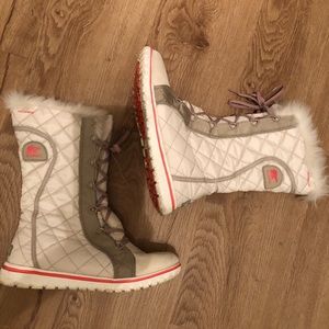 Sorel taupe and red boots, size 7